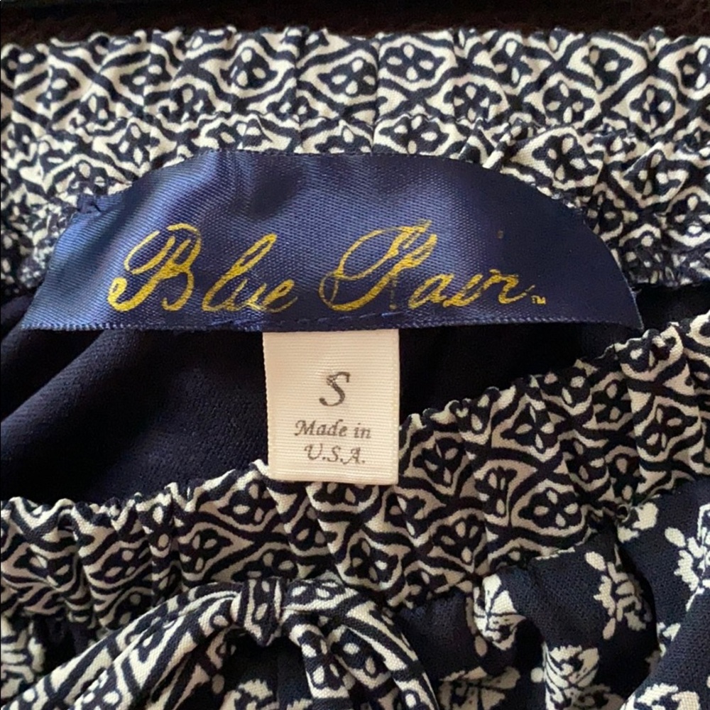 Blue pattern Flowy shorts - Picture 3 of 3